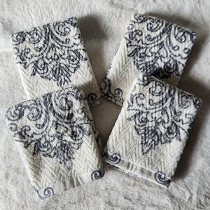 🆕️Damask Washcloths